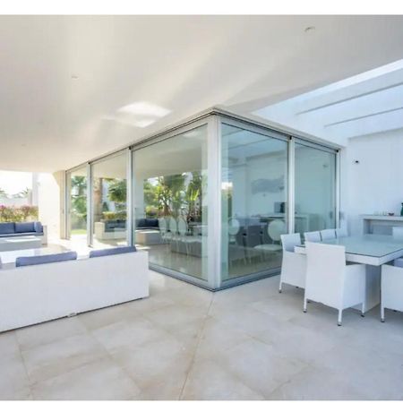 Magnifique Villa Contemporaine Marbella Bagian luar foto