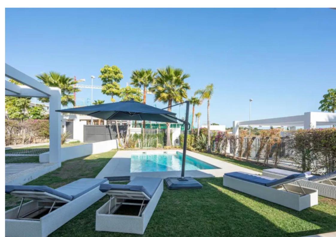 Magnifique Villa Contemporaine Marbella Bagian luar foto